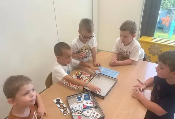 Dzień gier i planszówek w grupie Biedronki w Mysłowicach