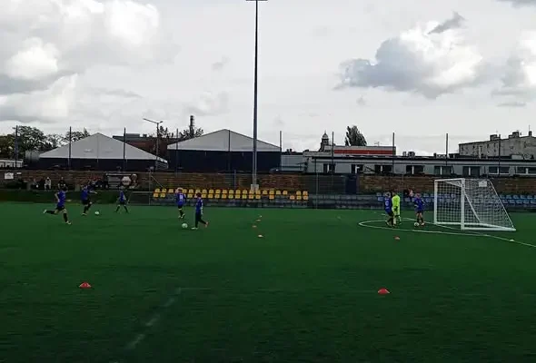 MKS Górnik 09 Mysłowice przegrywa z FC Katowice 3:2 w meczu D1