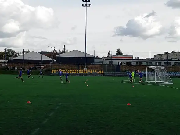 MKS Górnik 09 Mysłowice przegrywa z FC Katowice 3:2 w meczu D1