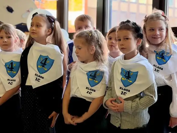 Pasowanie na ucznia w SP4 Mysłowice – wyjątkowa akademia pełna humoru i wzruszeń